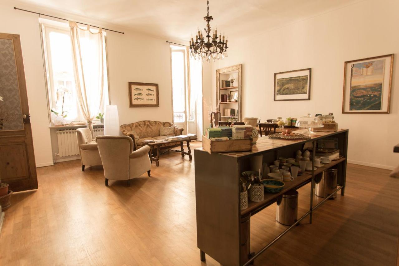 Bed and Breakfast Le Stanze Di Sara Турин Екстер'єр фото